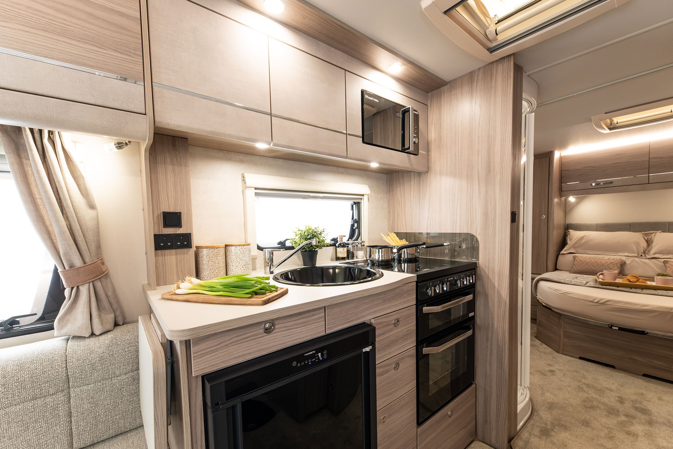 What are the different types of caravans layouts?